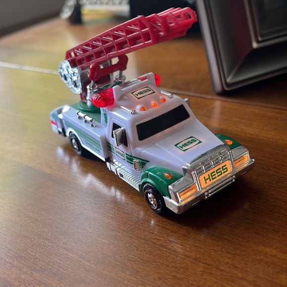 HESS Truck - Picture 9 of 14